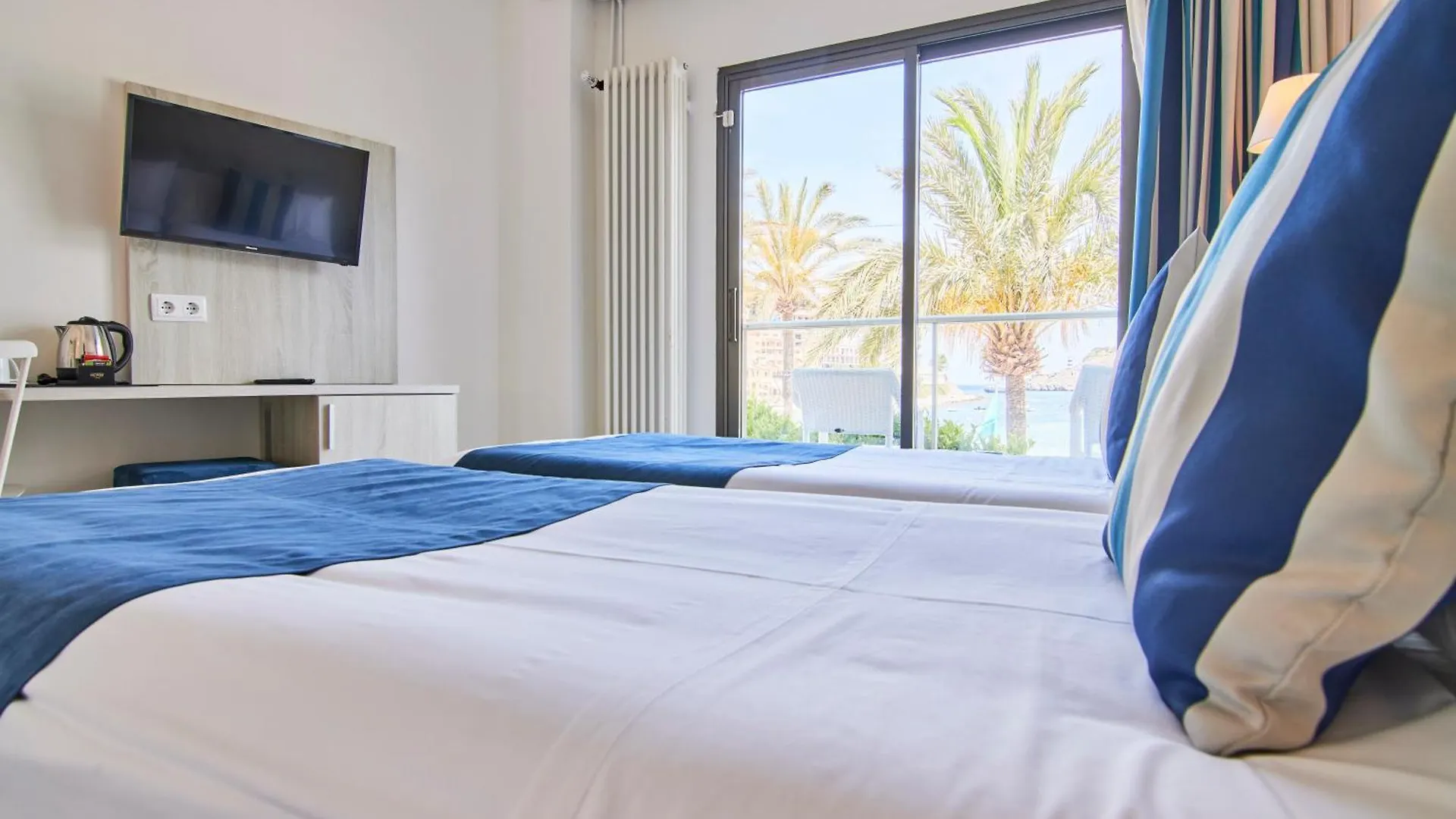 Los Geranios Port De Soller Hotel