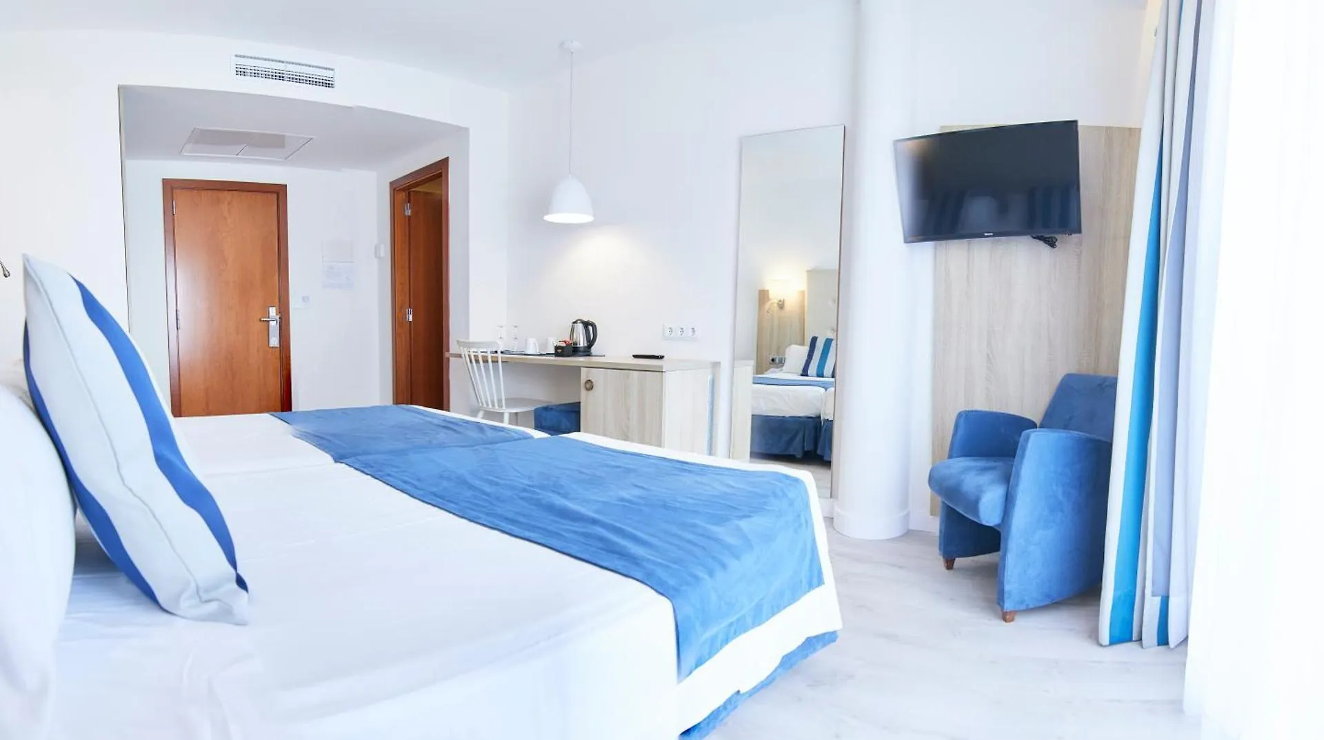 Los Geranios Port De Soller Hotel